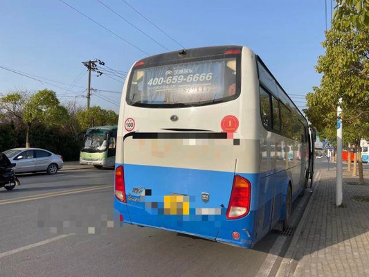 49座席Yutong ZK6107のディーゼル機関を使用したコーチの右ドライブをバスで運ぶ