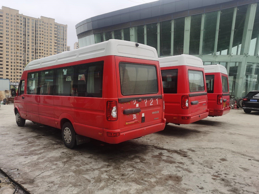 イヴェコは6725 146hp 19seats小型バス小さい客車のディーゼル機関を使用した